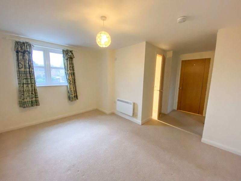 Additional image 7 of 2 bed flat for saleHollis Court, Castle Howard Road, Malton YO17