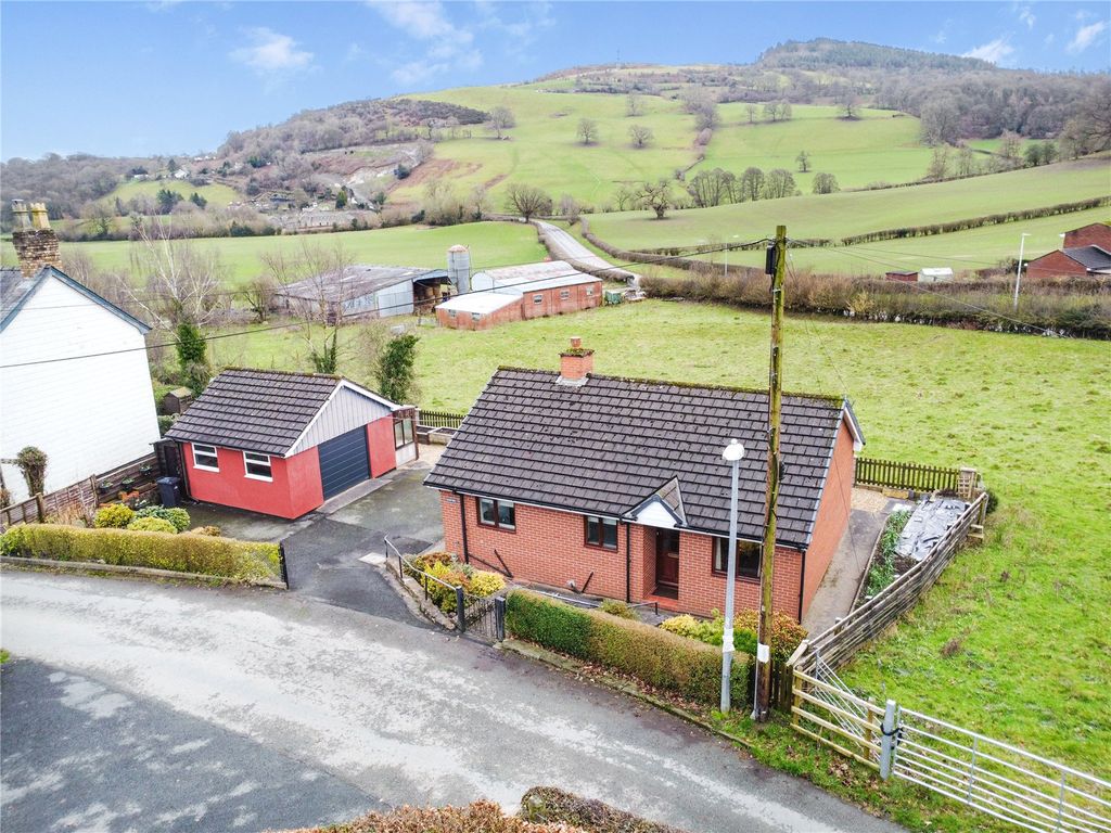2 bed bungalow for saleDerwlwyn Lane, Llanfyllin, Powys SY22