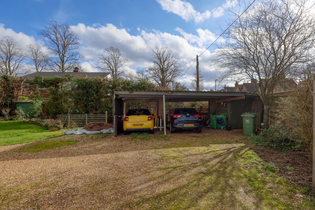 Additional image 16 of 4 bed semi-detached house for saleSummerleys Road, Princes Risborough, Buckinghamshire HP27