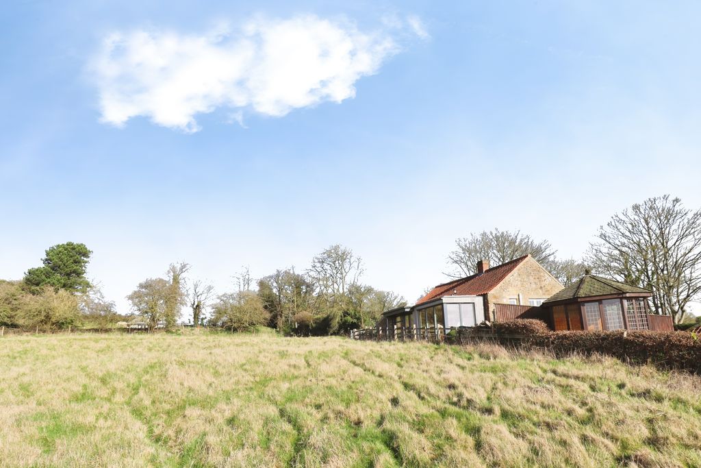 Additional image 5 of 2 bed detached bungalow for saleRasen Road, Tealby, Market Rasen LN8