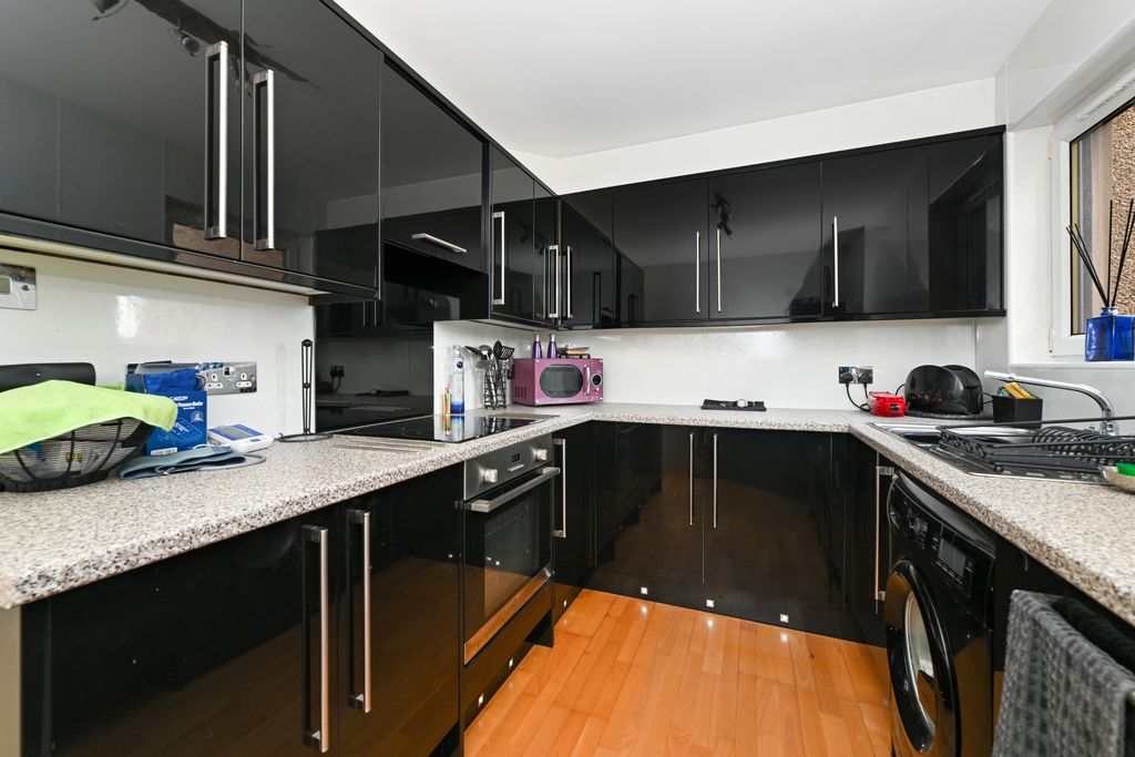 Additional image 7 of 2 bed flat for sale9 The Fairways, Musselburgh EH21