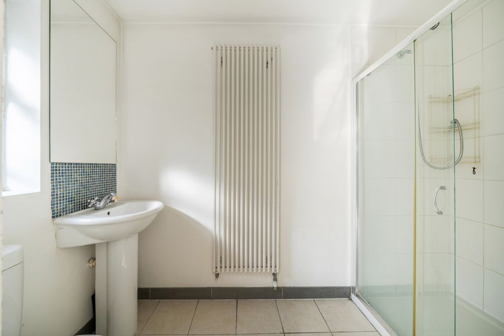 Additional image 18 of 5 bed semi-detached house for saleHawtrey Avenue, Northolt UB5