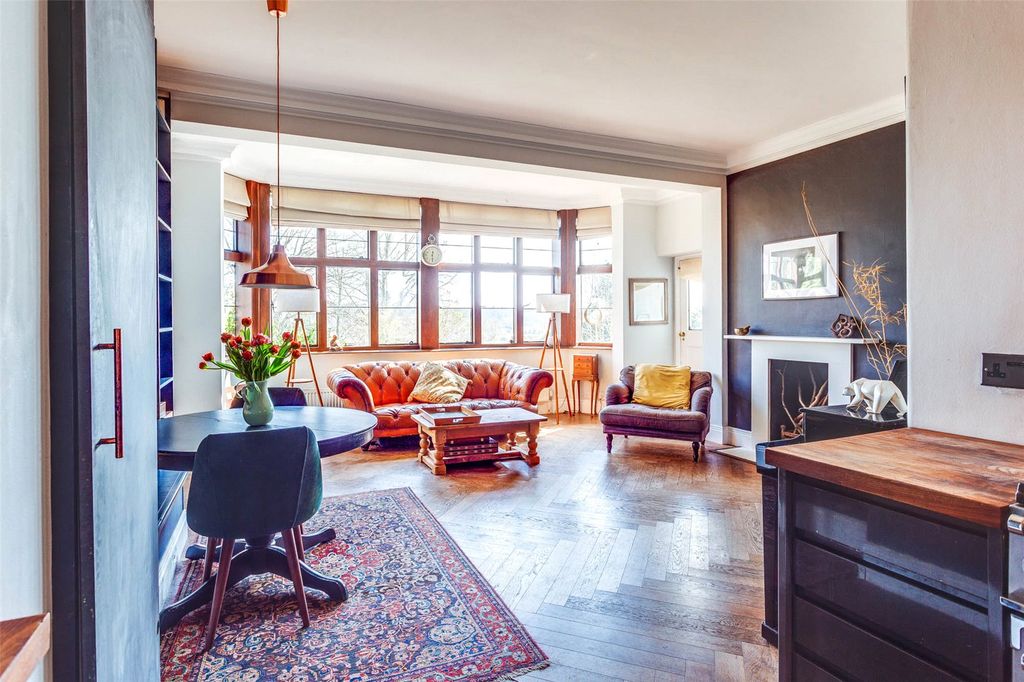 Additional image 7 of 3 bed flat for saleHighfields, Marlow, Buckinghamshire SL7
