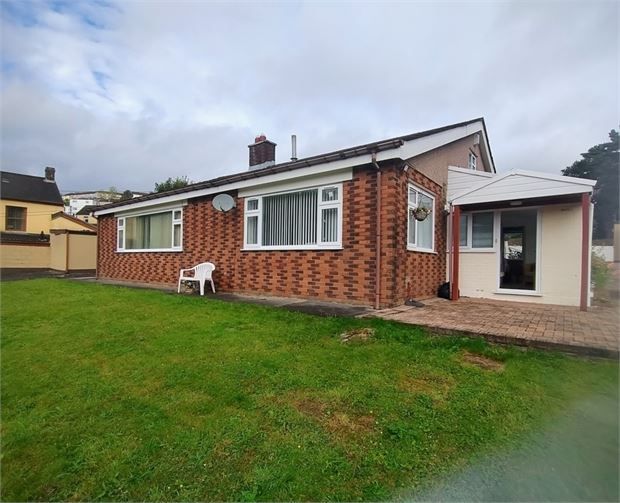 3 bed bungalow for saleChapel Street, Wattstown, Porth CF39