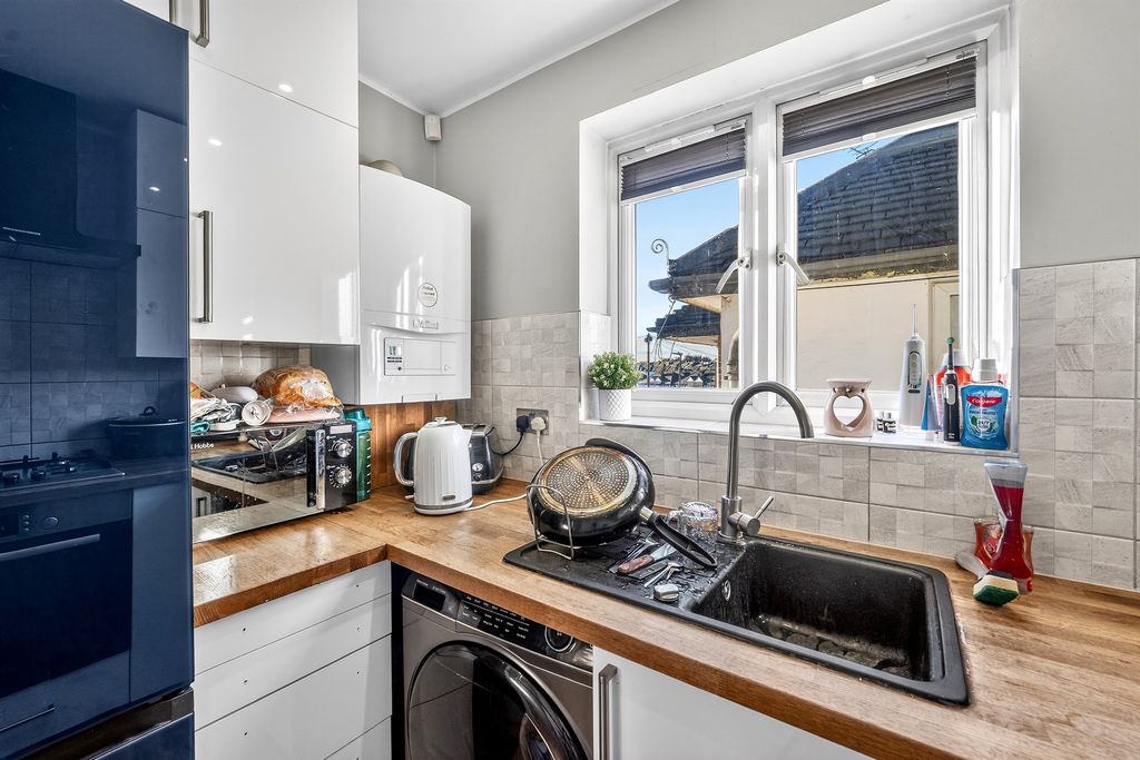 Additional image 3 of 2 bed maisonette for saleLynmouth Avenue, Morden SM4