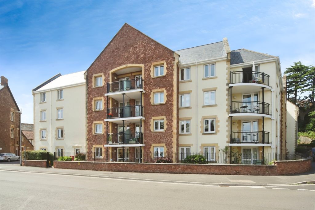 2 bed flat for saleBlenheim Road, Minehead TA24