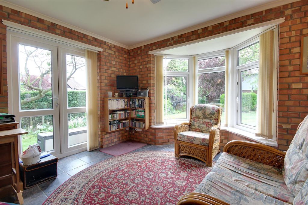 Additional image 9 of 5 bed semi-detached house for saleNunburnholme Avenue, North Ferriby HU14