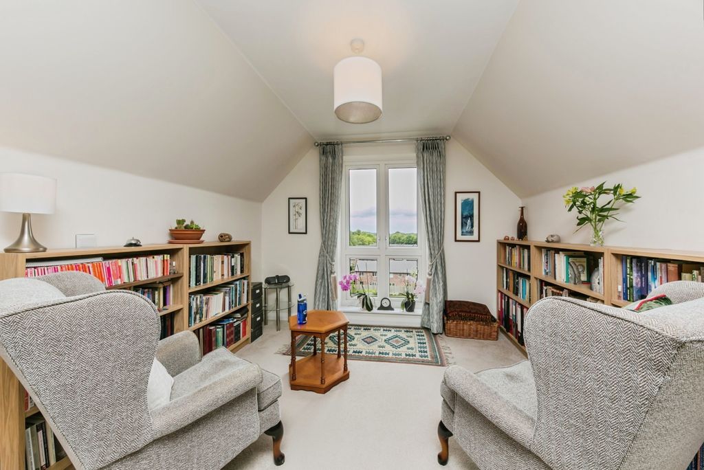 Additional image 7 of 2 bed flat for saleCoare Street, Macclesfield, Cheshire SK10