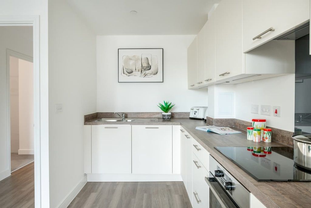 1 bed flat for sale"1 Bedroom Apartment - Plot 72" at Wyvern Place, Richard Avenue, Wivenhoe, Colchester CO7 photo 4