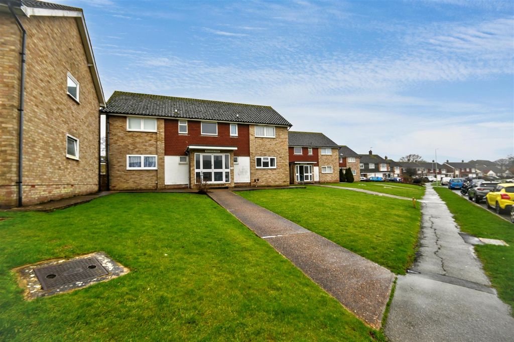 1 bed flat for saleWindsor Way, Polegate BN26