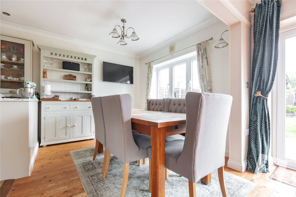 Additional image 10 of 4 bed detached house for saleOnslow Gardens, Ongar, Essex CM5