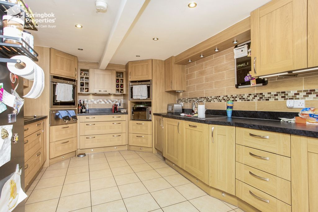 Additional image 4 of 5 bed detached house for saleCaryl Road, Lytham St. Annes, Lancashire FY8
