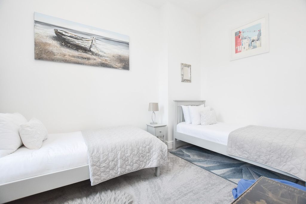 Additional image 14 of 2 bed flat for salePentowan House, King Edward Crescent, Newquay TR7