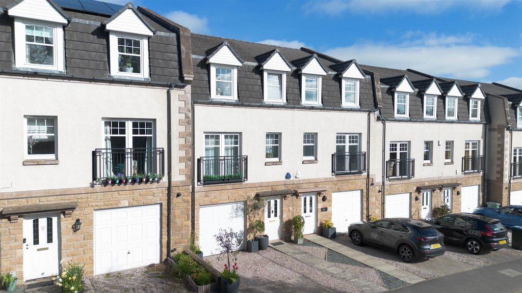 4 bed property for saleGraybank Road, Perth PH2