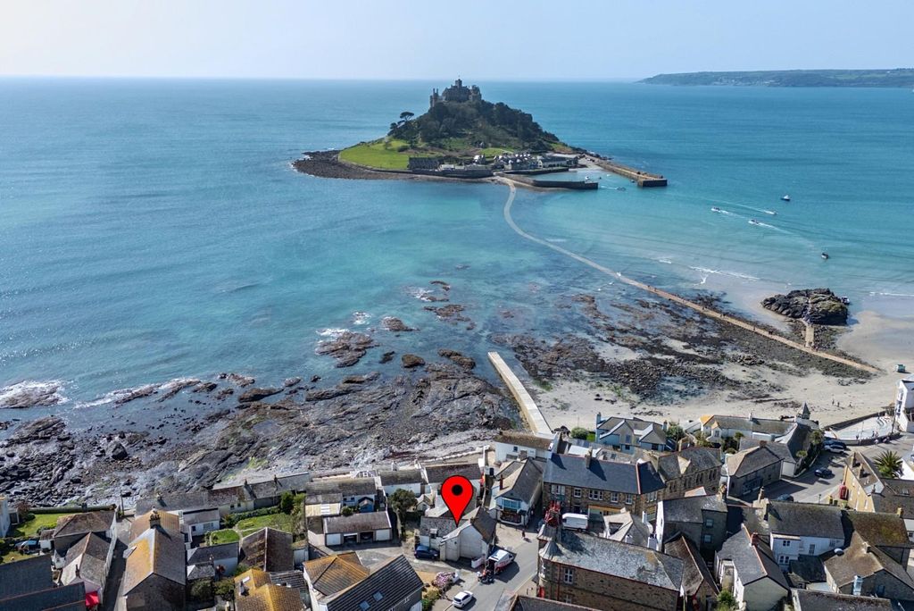 1 bed property for saleThe Square, Marazion TR17