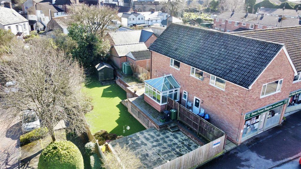 3 bed end terrace house for saleChurchill Way, Mitcheldean GL17
