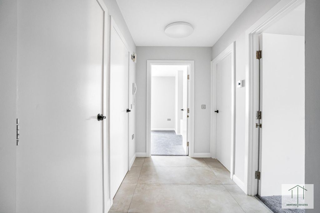 Additional image 2 of 2 bed flat for saleTaywood Road, Northolt UB5