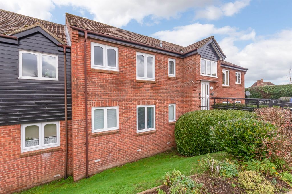 Additional image 4 of 2 bed flat for saleNewnham Green, Maldon CM9