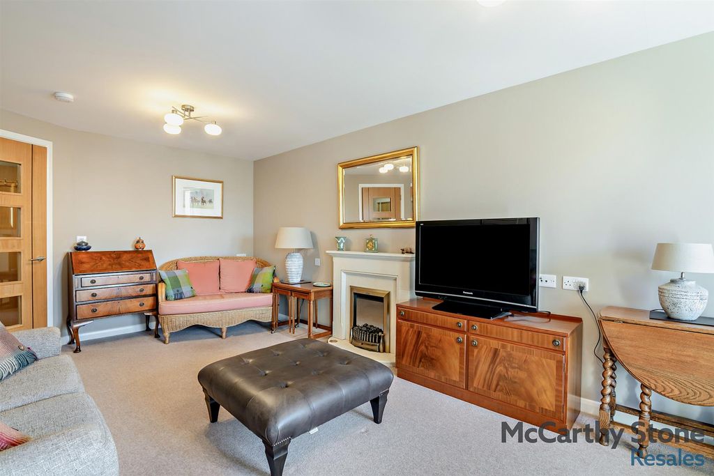 Additional image 4 of 2 bed flat for saleHollis Court, Castle Howard Road, Malton YO17
