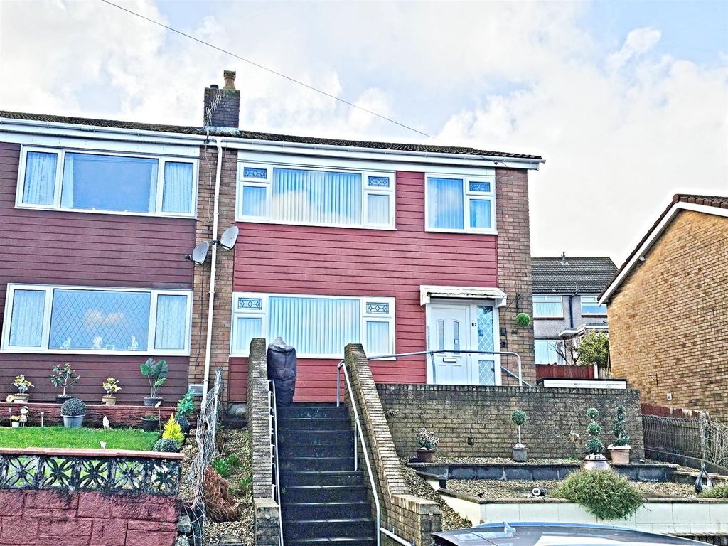 3 bed semi-detached house for saleCoed Isaf Road, Maesycoed, Pontypridd CF37