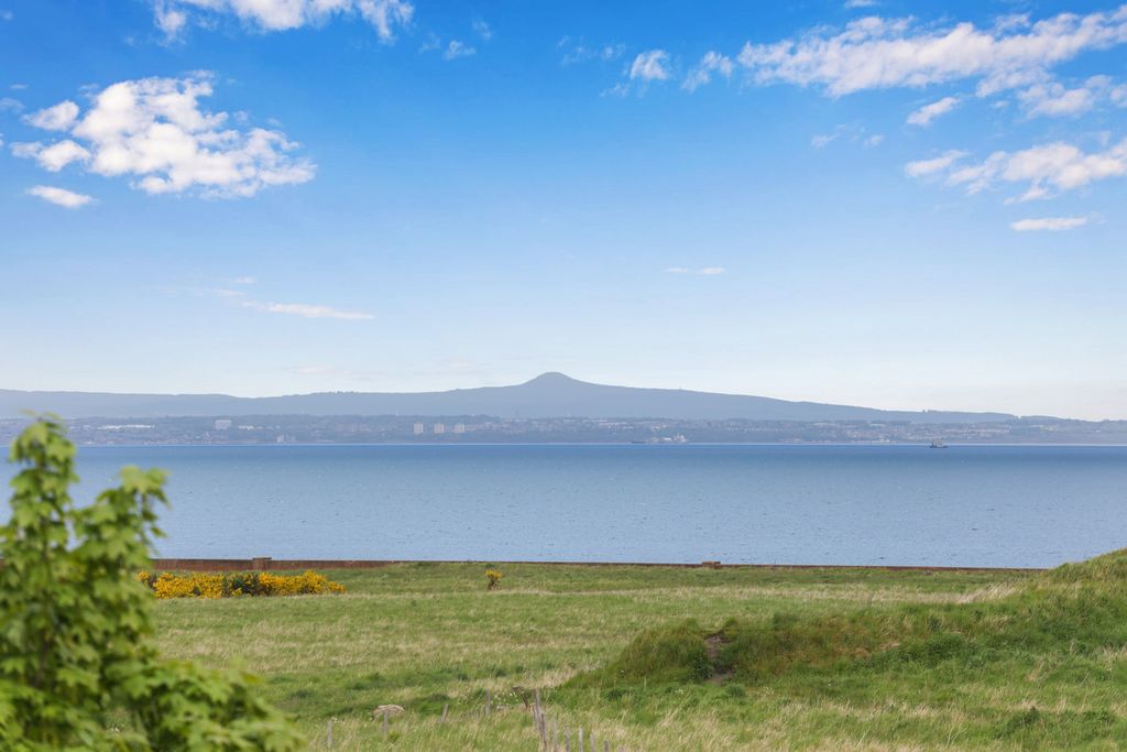 Additional image 2 of 3 bed flat for sale1 The Potteries, 64 Ravensheugh Road, Musselburgh EH21