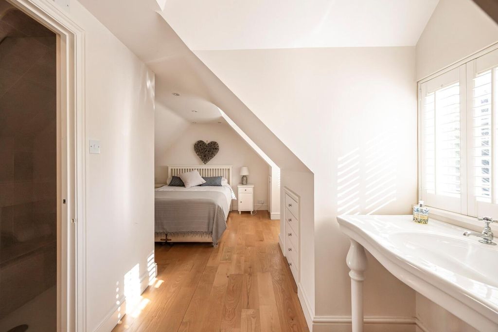 Additional image 18 of 6 bed detached house for saleHighfield Park, Marlow SL7