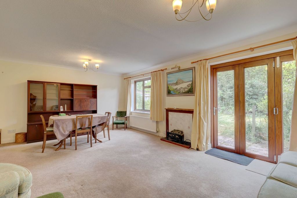 Additional image 4 of 4 bed end terrace house for saleJasmine Crescent, Princes Risborough, Buckinghamshire HP27