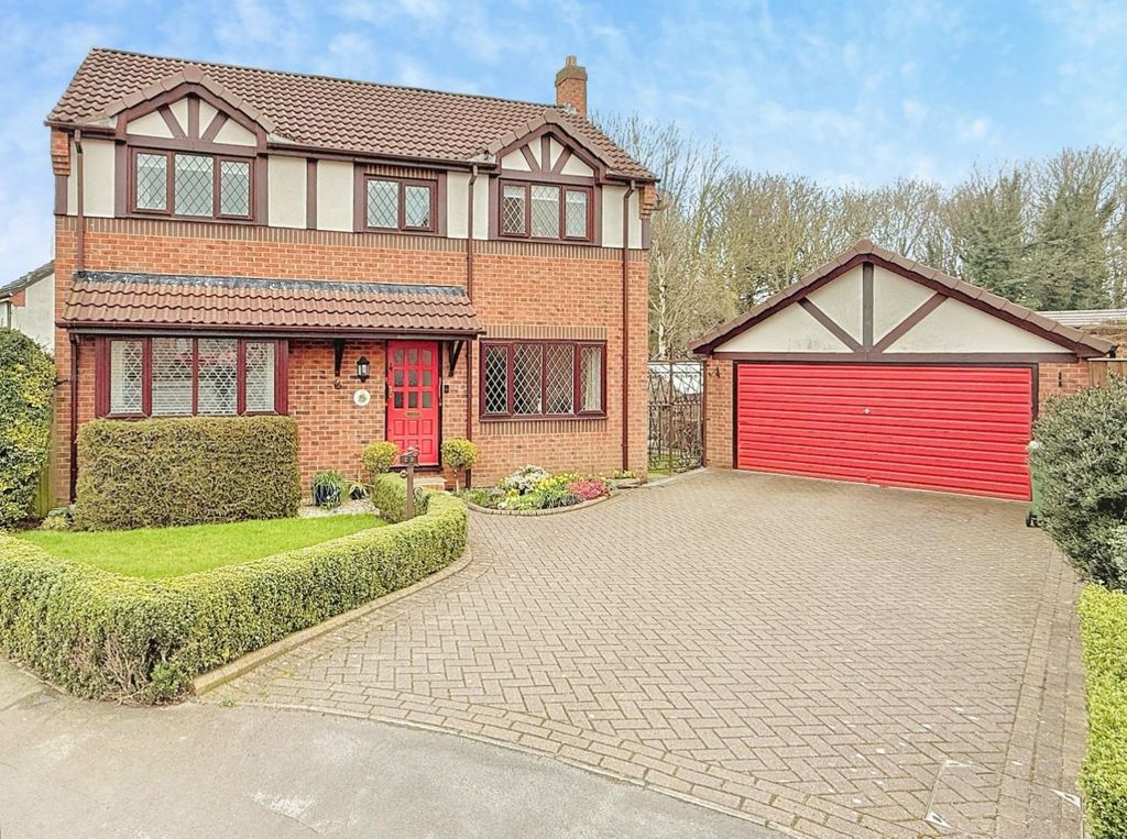 4 bed detached house for saleRobin Chase, Pudsey LS28