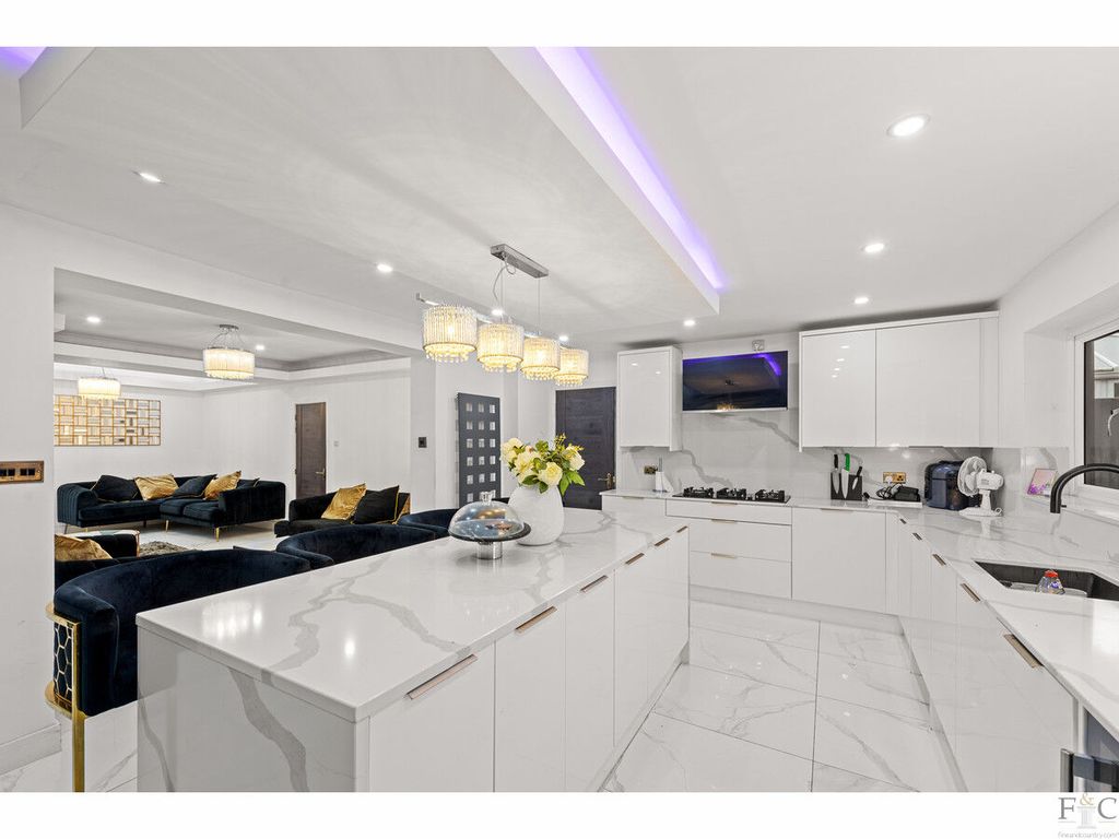 Additional image 11 of 6 bed detached house for saleThe Fairway, Oadby LE2