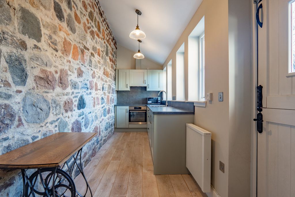 Additional image 7 of 2 bed detached house for saleHigh Street, Inverness IV3