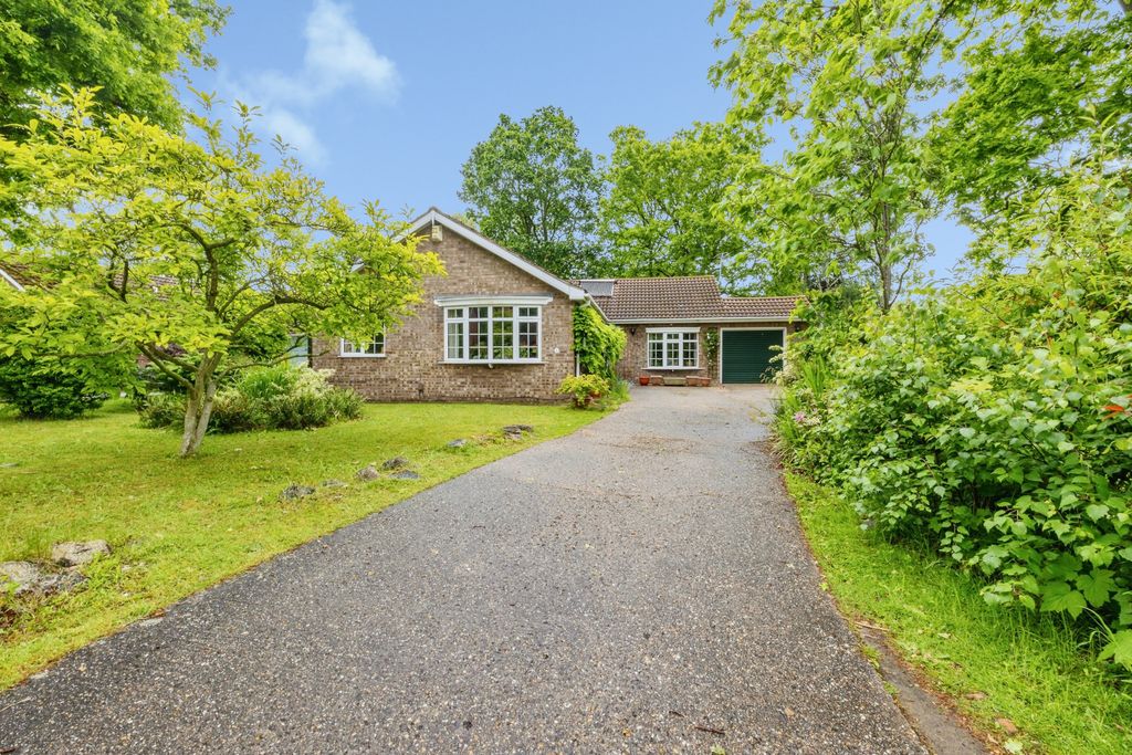 3 bed bungalow for saleMalham Drive, Lincoln LN6