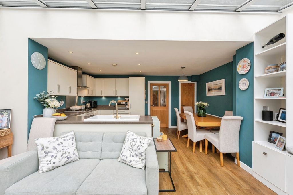 Additional image 4 of 4 bed end terrace house for saleSchoolgate Drive, Morden SM4