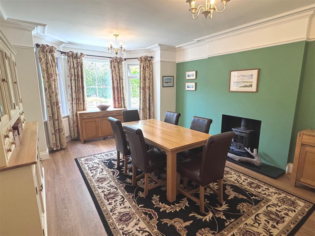 Additional image 7 of 5 bed semi-detached house for saleNewtown Road, Newbury RG14