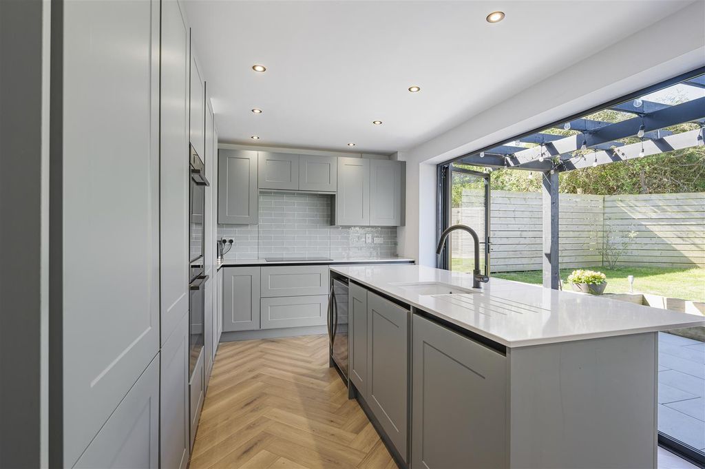 Additional image 6 of 5 bed detached house for saleCresta Road, Newhaven BN9