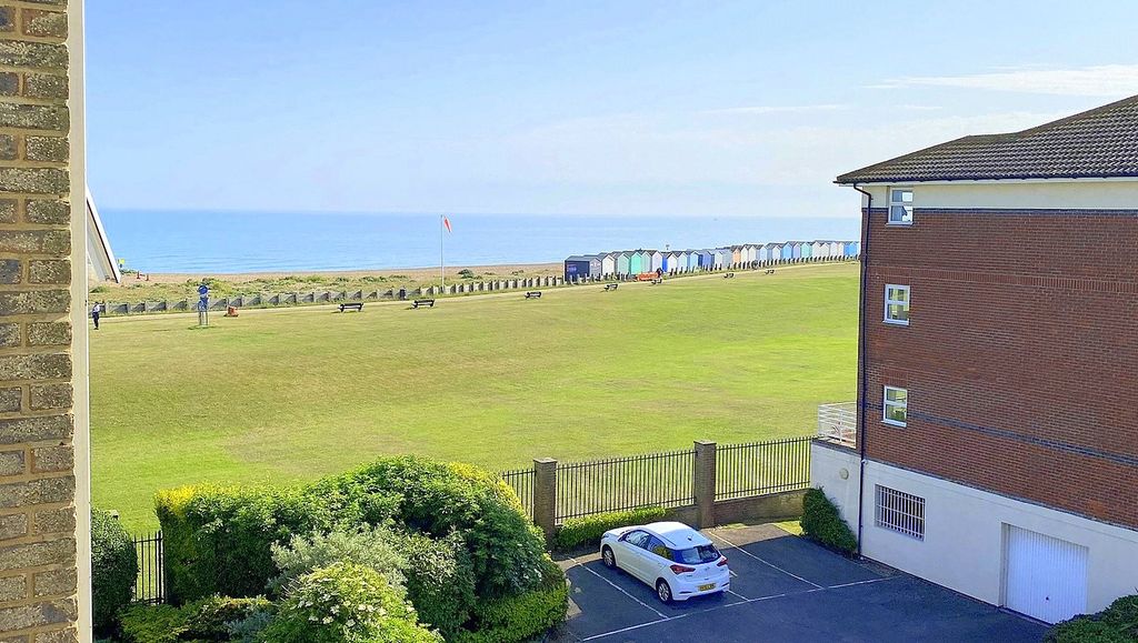 Additional image 2 of 2 bed flat for saleKings Court, Brighton Road, Lancing, West Sussex BN15
