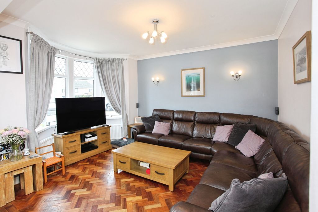 Additional image 3 of 4 bed semi-detached house for saleLon Heulog, Pontypridd CF37