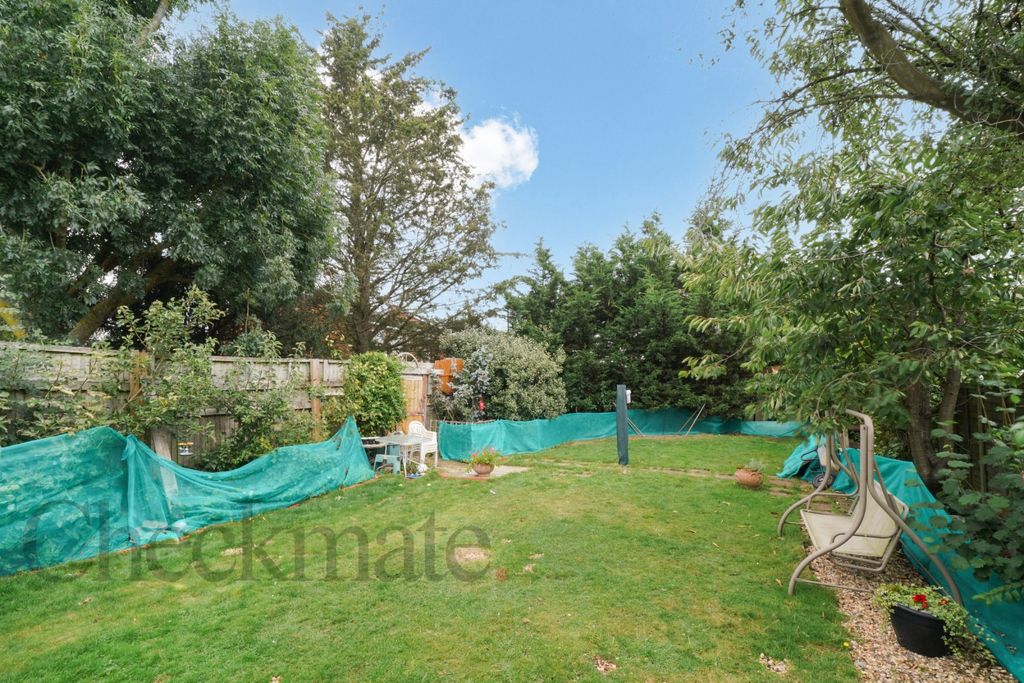 Additional image 17 of 4 bed semi-detached bungalow for saleMoat Farm Road, Northolt UB5