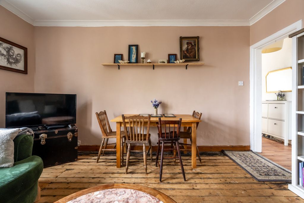 Additional image 15 of 2 bed flat for sale20 Eskview Crescent, Musselburgh EH21