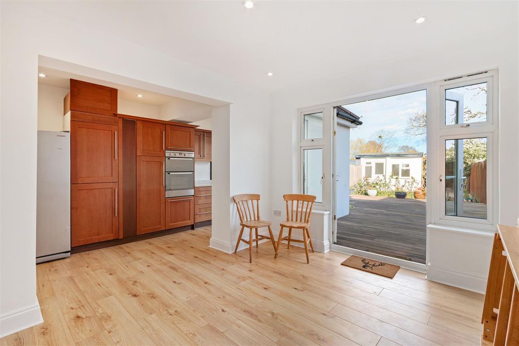 Additional image 4 of 3 bed end terrace house for saleMonkleigh Road, Morden SM4