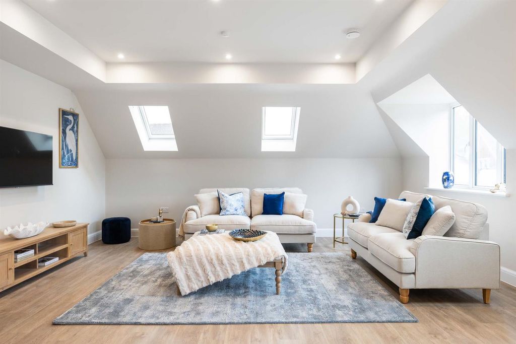 Additional image 7 of 2 bed flat for saleMclaren Court, Fetcham KT22