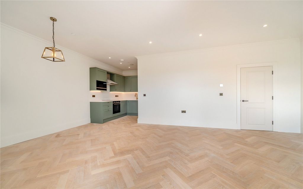Additional image 2 of 2 bed flat for saleWesthorpe House, Marlow, Buckinghamshire SL7