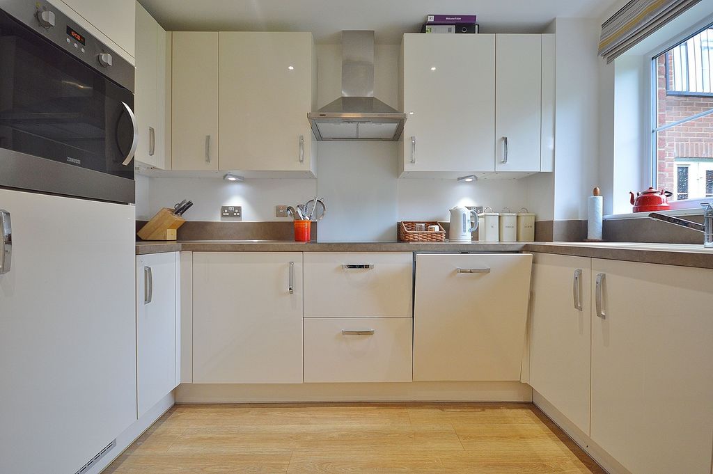 Additional image 5 of 1 bed flat for saleEaves Court, Princes Risborough HP27