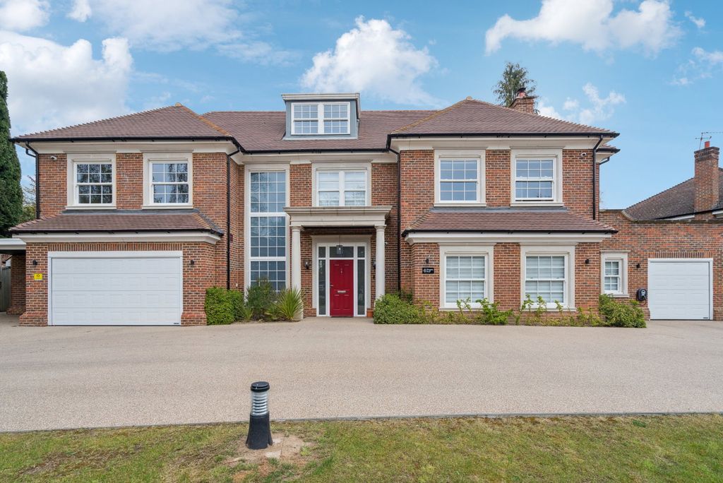 6 bed detached house for saleRogers Ruff, Northwood HA6