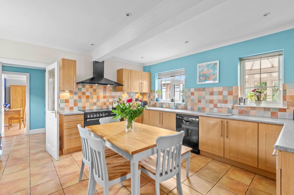 Additional image 6 of 4 bed detached house for saleIlmer, Princes Risborough HP27