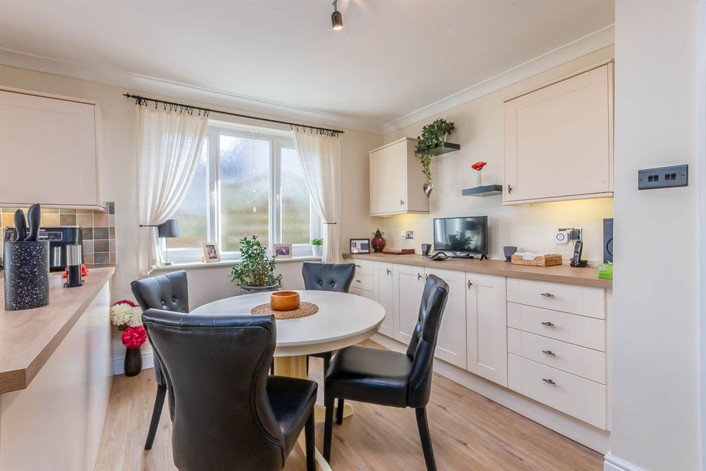 Additional image 13 of 4 bed property for saleBeeleigh Road, Maldon CM9