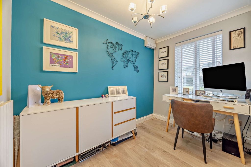 Additional image 6 of 6 bed detached house for salePerrinsfield, Lechlade, Gloucestershire GL7