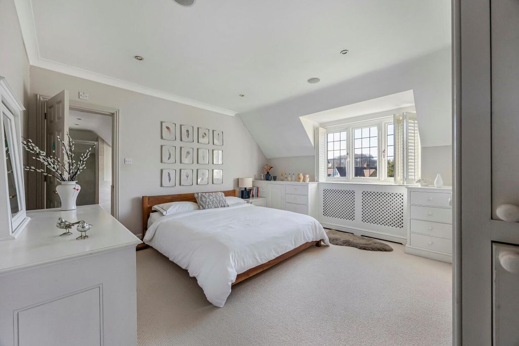 Additional image 13 of 6 bed detached house for saleHighfield Park, Marlow SL7