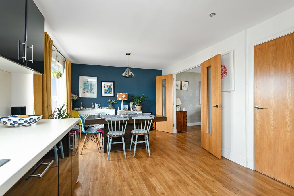 Additional image 8 of 4 bed town house for sale70 Burnbrae Road, Bonnyrigg EH19