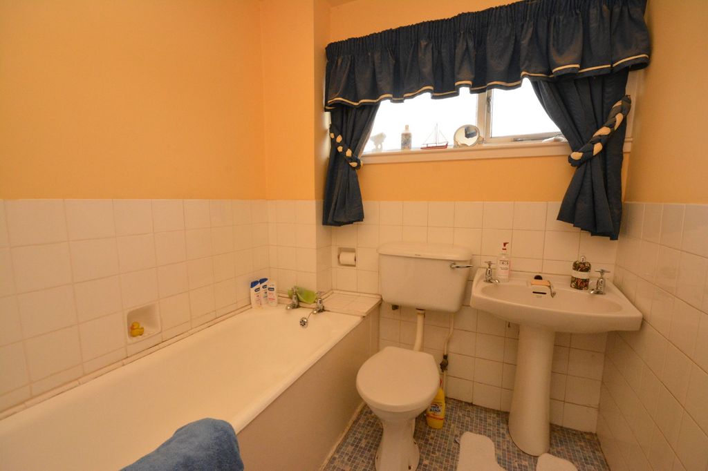 Additional image 4 of 3 bed semi-detached house for saleCraighorn Drive, Falkirk FK1