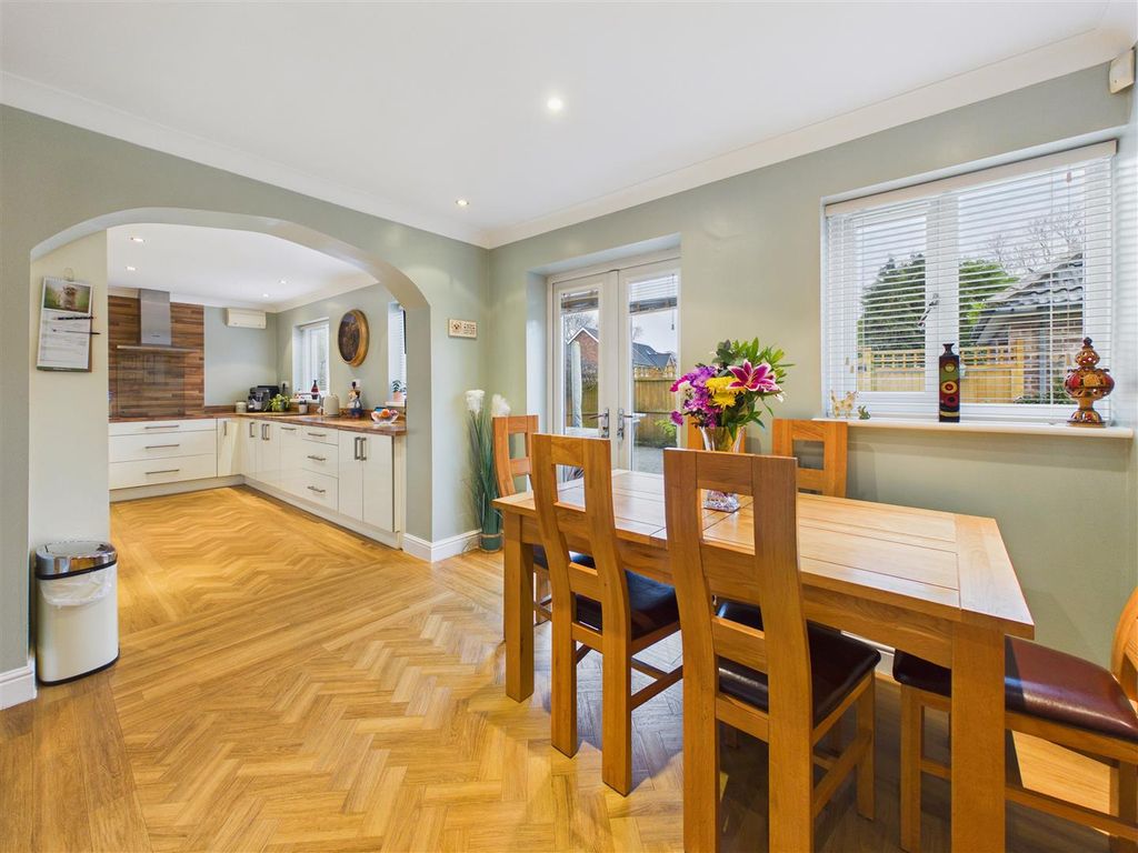 Additional image 2 of 5 bed detached house for saleThe Ridings, North Ferriby HU14